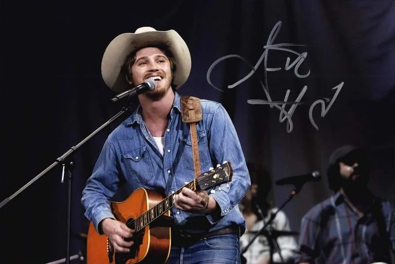 Garrett Hedlund — Garrett Hedlund authentic signed celebrity 10x15 photo W/Cert Autographed A0005