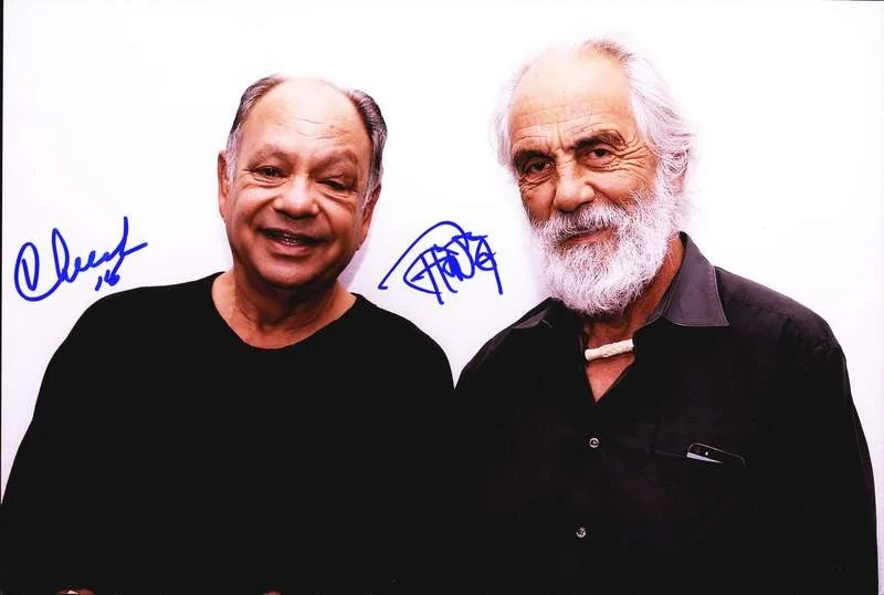 Cheech & Chong — Chong & Cheech authentic signed celebrity 10x15 photo W/Cert Autographed A000380