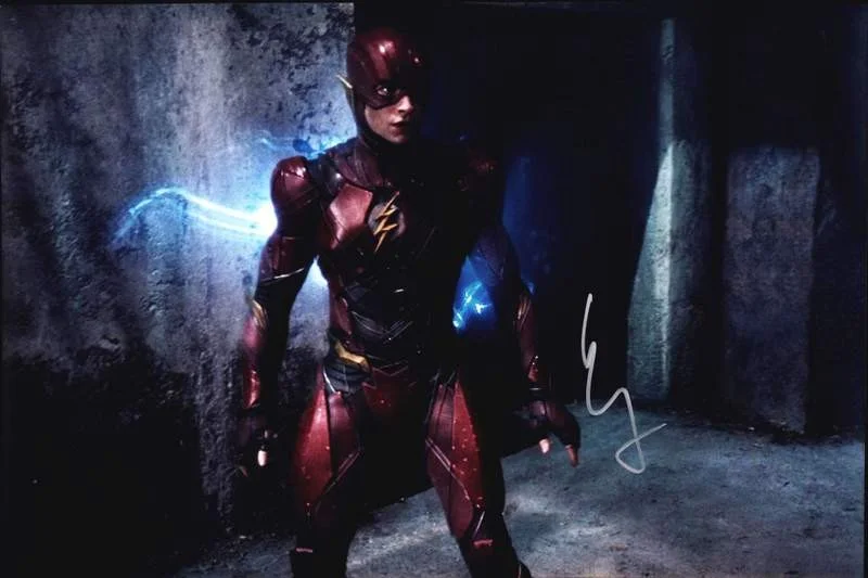 Ezra Miller — Ezra Miller authentic signed celebrity 10x15 photo W/Cert Autographed A0005