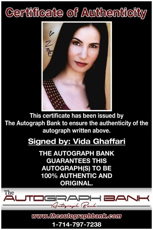 Vida Ghaffari — Vida Ghaffari authentic signed celebrity 8x10 photo W/Cert Autographed D3, изображение 2