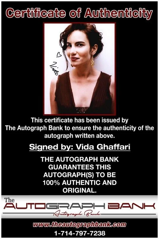 Vida Ghaffari — Vida Ghaffari authentic signed celebrity 8x10 photo W/Cert Autographed D6, изображение 2
