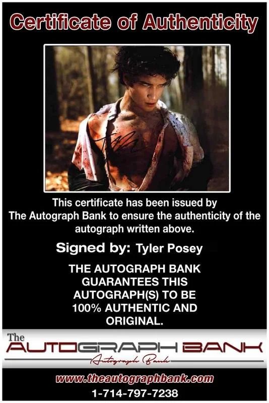 Tyler Posey — Tyler Posey signed celebrity 8x10 photo W/Certificate (2616i), image 2