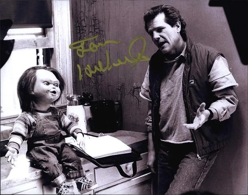 Tom Holland — Tom Holland authentic signed celebrity 8x10 photo W/Cert Autographed A0002