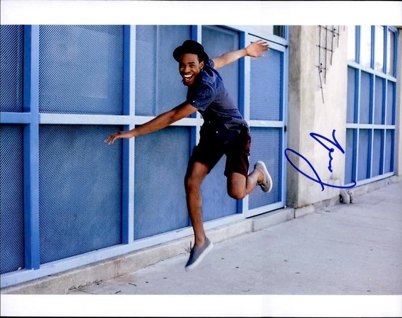 Titus Makin — Titus Makin authentic signed celebrity 8x10 photo W/Cert Autographed C7