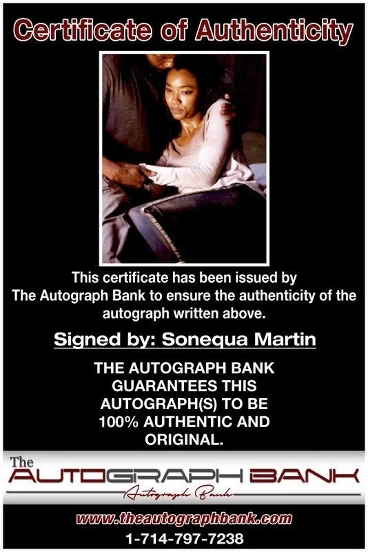 Sonequa Martin-Green — Sonequa Martin-Green authentic signed 8x10 photo |CERT Autographed C18, image 2