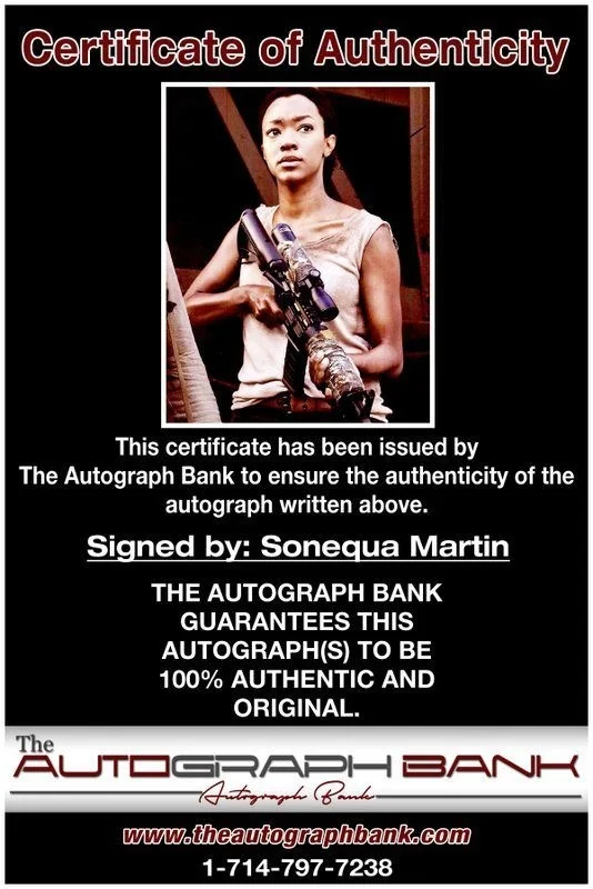 Sonequa Martin-Green — Sonequa Martin-Green authentic signed celebrity 8x10 photo |CERT Autographed C9, изображение 2