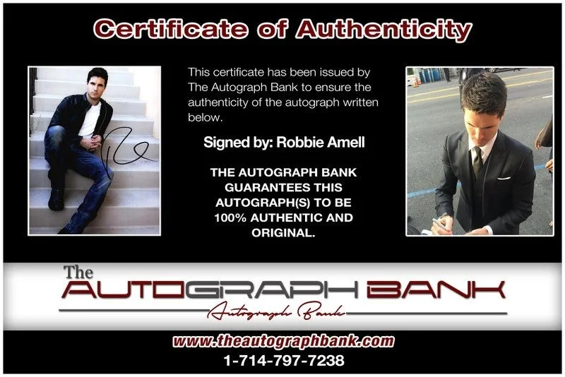 Robbie Amell — Robbie Amell authentic signed celebrity 8x10 photo W/Cert Autographed D1, image 2