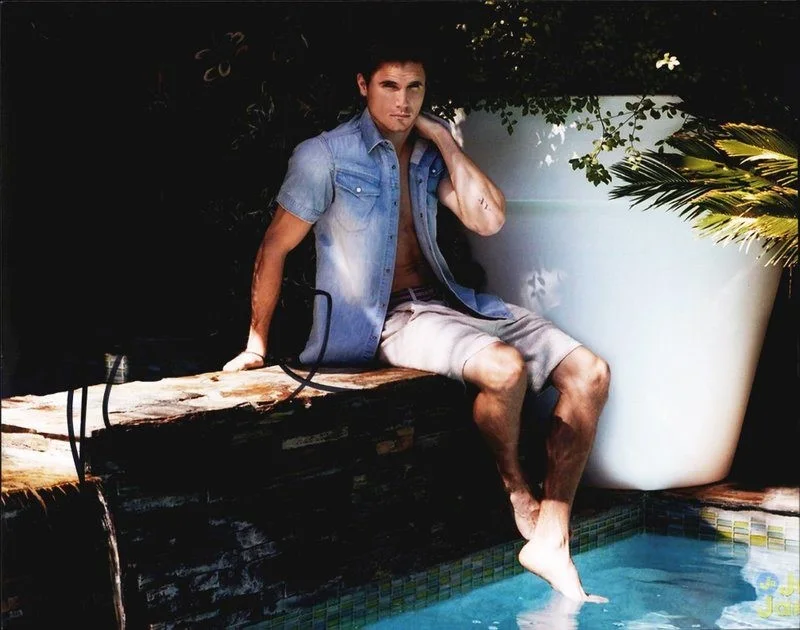 Robbie Amell — Robbie Amell authentic signed celebrity 8x10 photo W/Cert Autographed D5