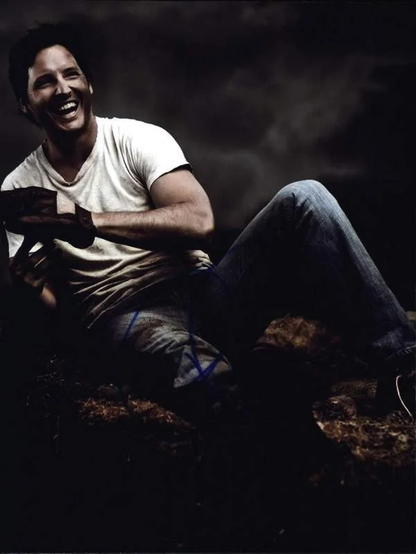 Peter Facinelli — Peter Facinelli signed celebrity 8x10 photo W/Certificate (C13)