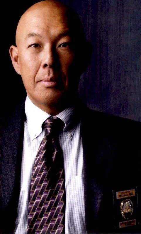 Michael Chan — Michael Chan authentic signed celebrity 8x10 photo W/Cert Autographed C6