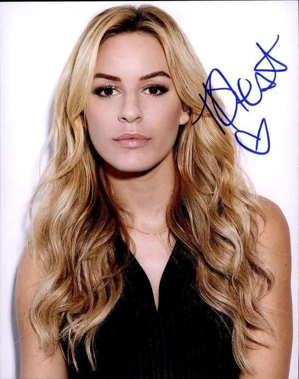 Morgan Stewart — Morgan Stewart authentic signed celebrity 8x10 photo W/Cert Autographed 2616a