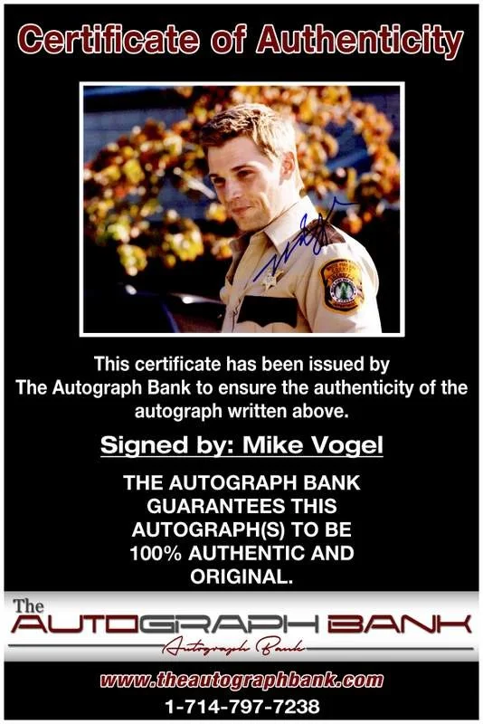 Mike Vogel — Mike Vogel authentic signed celebrity 8x10 photo W/Cert Autographed A10, image 2