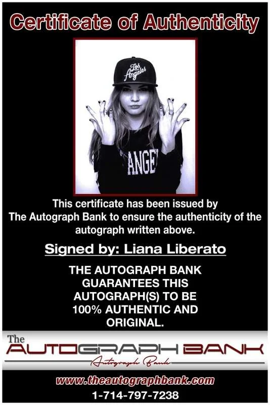 Liana Liberato — Liana Liberato authentic signed celebrity 8x10 photo W/Cert Autographed A0023, image 2