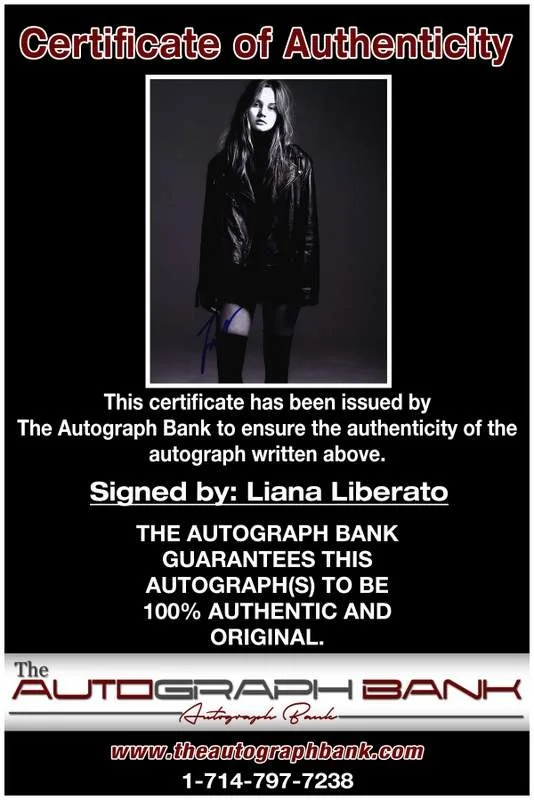 Liana Liberato — Liana Liberato authentic signed celebrity 8x10 photo W/Cert Autographed A0002, image 2