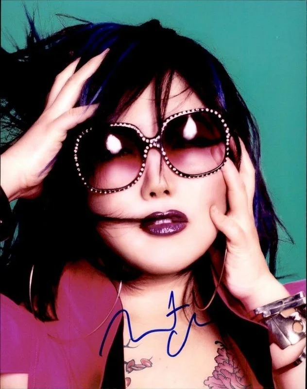 Margaret Cho — Margaret Cho authentic signed celebrity 8x10 photo W/Cert Autographed C3