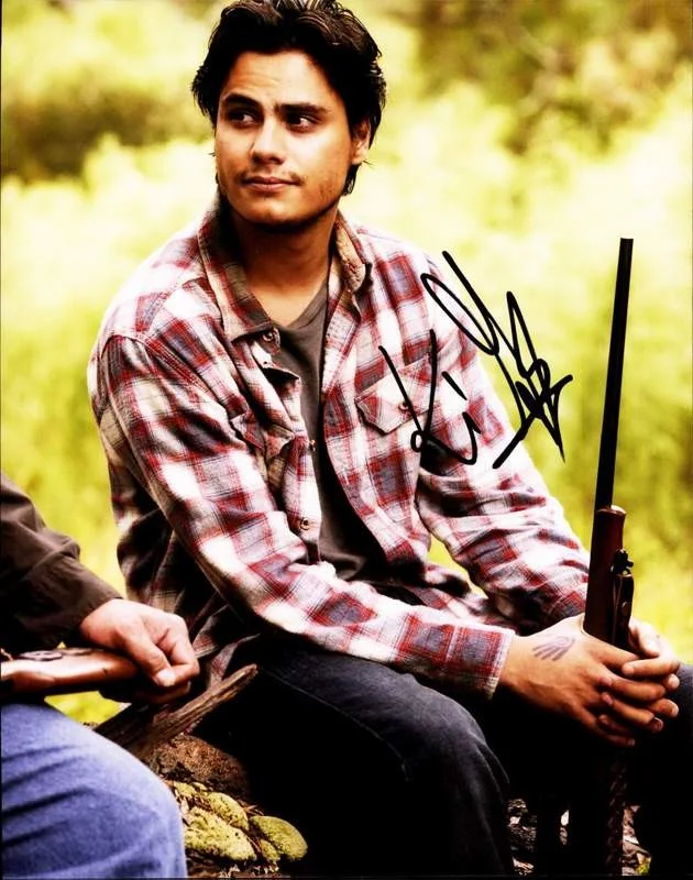 Kiowa Gordon — Kiowa Gordon authentic signed celebrity 8x10 photo W/Cert Autographed A2