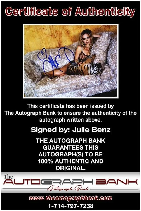 Julie Benz — Julie Benz authentic signed celebrity 8x10 W/Certificate Autographed (A0004), изображение 2