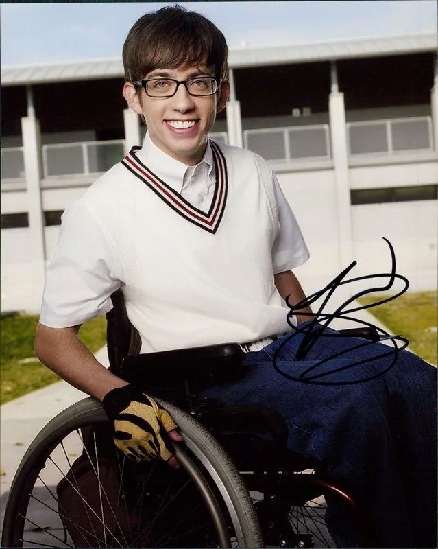 Kevin Mchale — Kevin Mchale authentic signed celebrity 8x10 photo W/Cert Autographed C2