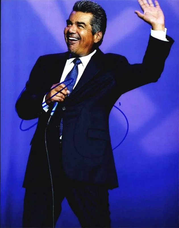George Lopez — George Lopez authentic signed celebrity 8x10 photo W/Cert Autographed B0018