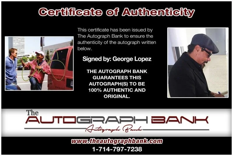 George Lopez — George Lopez authentic signed celebrity 8x10 photo W/Cert Autographed D12, image 2