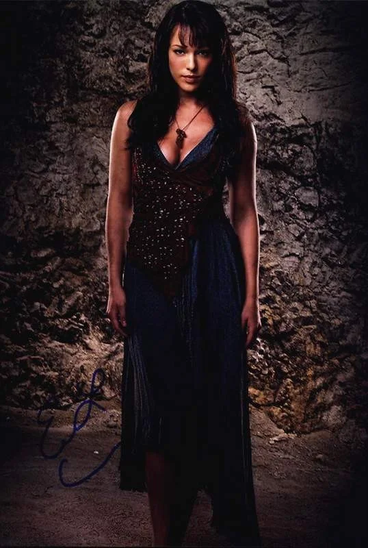 Erin Cummings — Erin Cummings authentic signed celebrity 8x10 W/Certificate Autographed (A0001)