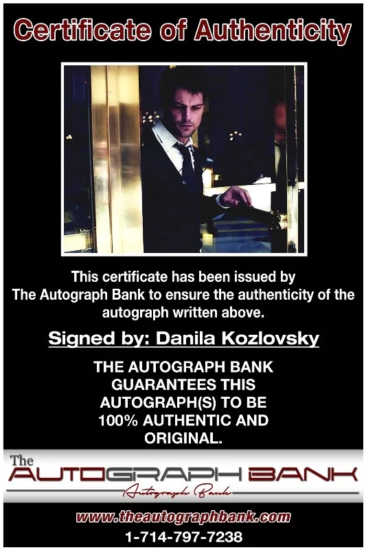 Danila Kozlovsky — Danila Kozlovsky authentic signed celebrity 8x10 photo |CERT Autographed 13716f1, изображение 2
