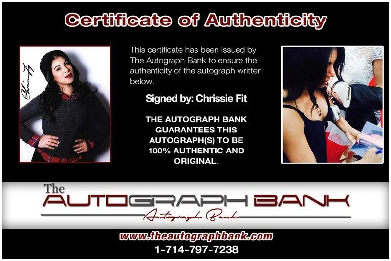 Chrissie Fit — Chrissie Fit authentic signed celebrity 8x10 photo W/Cert Autographed D8, изображение 2