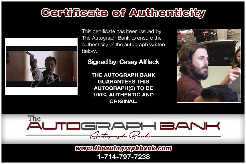 Casey Affleck — Casey Affleck authentic signed celebrity 8x10 photo W/Cert Autographed B0003, изображение 2