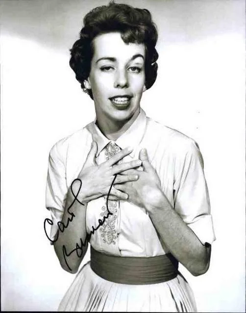 Carol Burnett — Carol Burnett authentic signed celebrity 8x10 photo W/Cert Autographed B0065