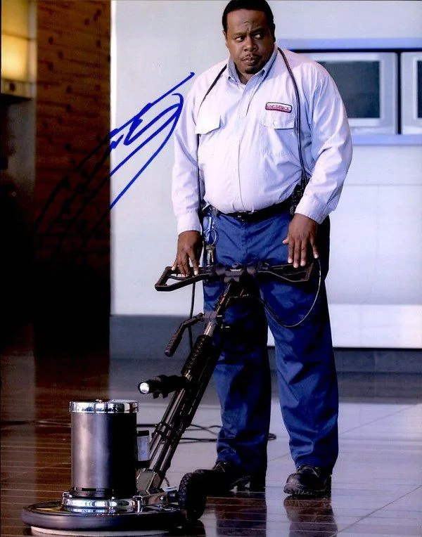 Cedric the Entertainer — Cedric The Entertainer authentic signed 8x10 photo |CERT Autographed 125a1
