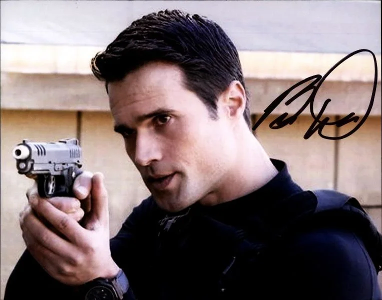 Brett Dalton — Brett Dalton authentic signed celebrity 8x10 photo W/Cert Autographed 41116c