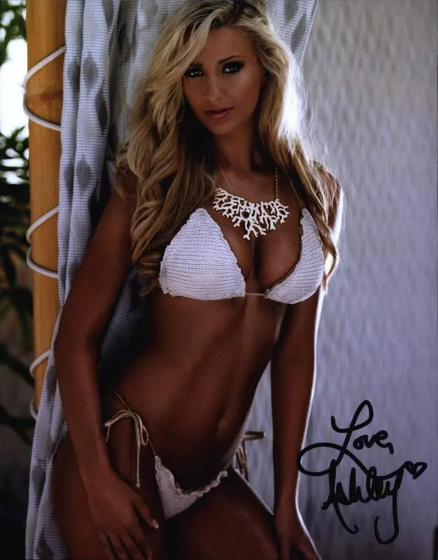 Ashley Fisher — Ashley Fisher authentic signed model 8x10 photo W/Cert Autographed A0013