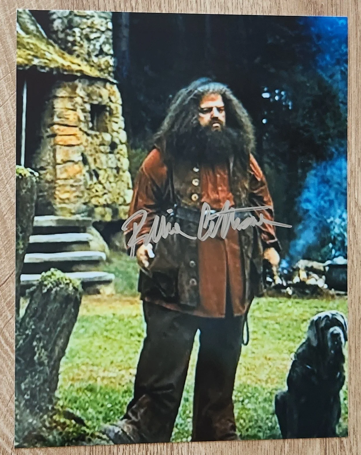 Robbie Coltrane — Harry Potter Robbie Coltrane Signed 8x10 with COA