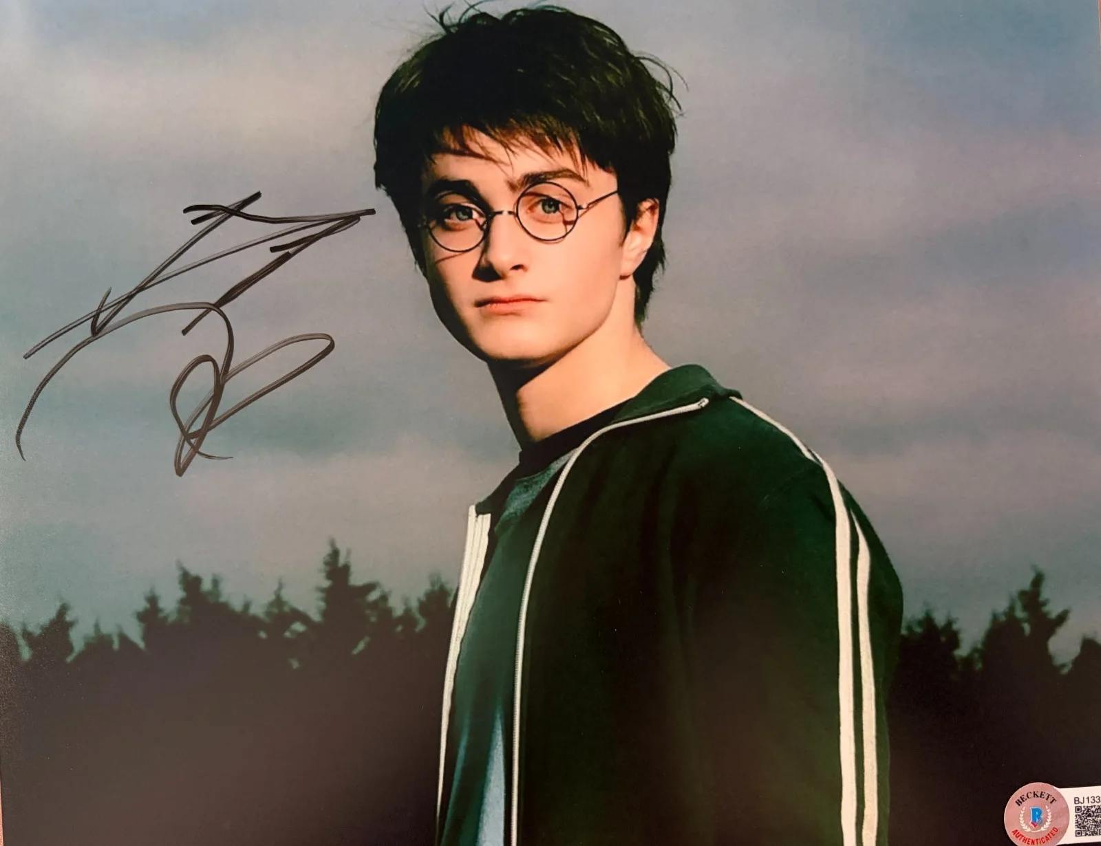 Daniel Radcliffe — Daniel Radcliffe Signed (BAS)•HARRY POTTER•8X10•Mint Condition BECKETT CERTIFIED, image 3