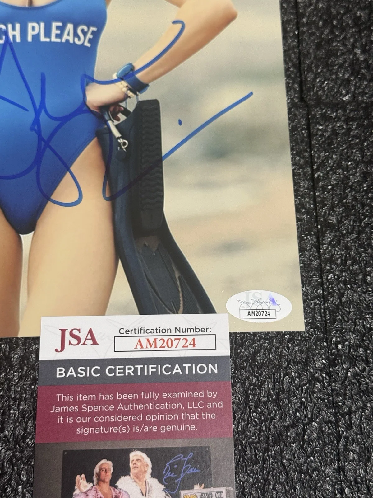 ALEXANDRA DADDARIO Signed 8x10 Photo Autographed ACTRESS MOVIES SHOWS JSA COA, изображение 3