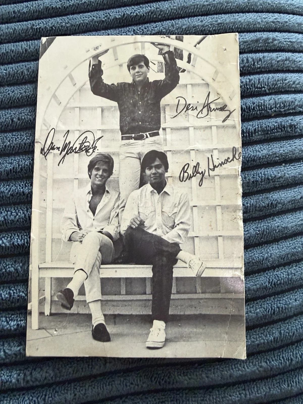 RARE DESI DINO & BILLY SIGNED CARD, image 2