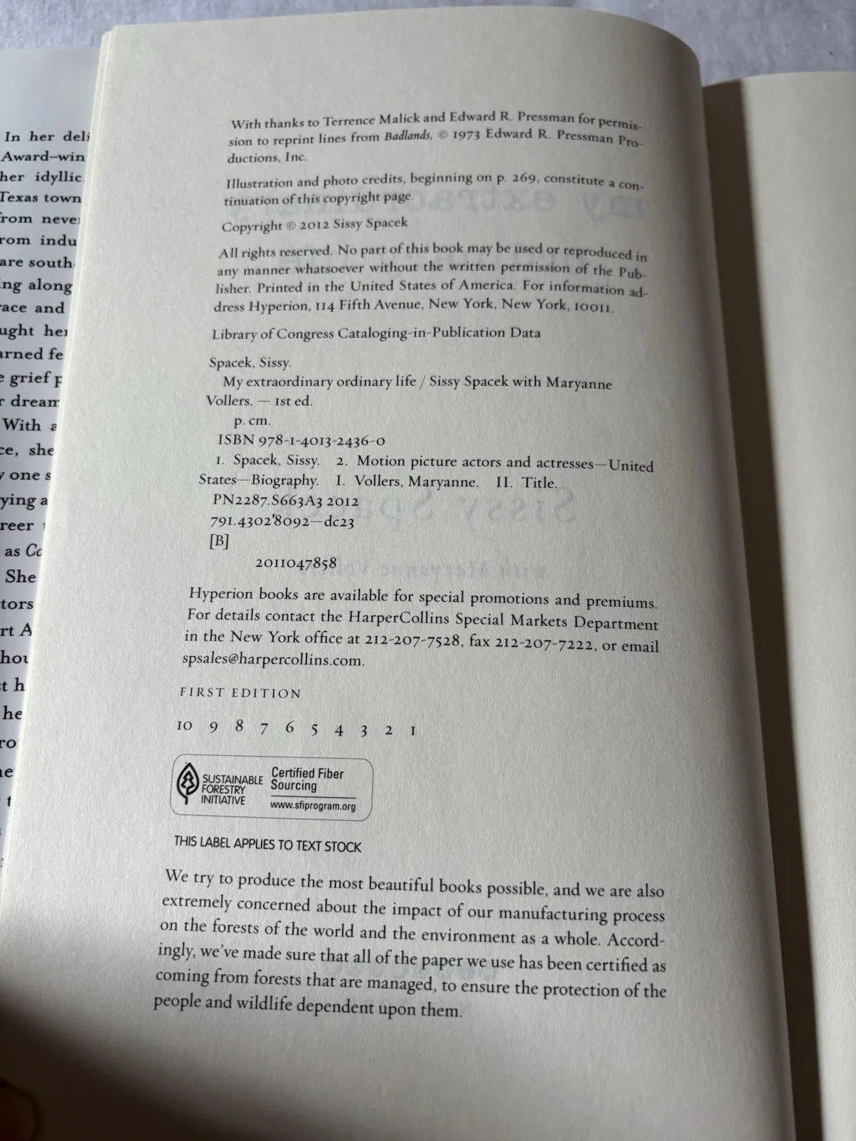 Sissy Spacek — New Sissy Spacek Autographed Book "My Extraordinary Ordinary Life" LBJ Label, изображение 3
