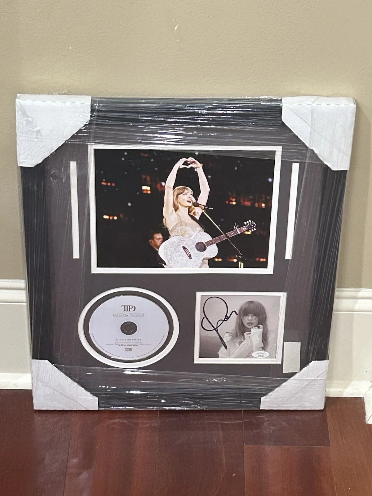 Taylor Swift Signed TTPD Tortured Poets Department CD 8x10 Photo Framed JSA *45, image 2