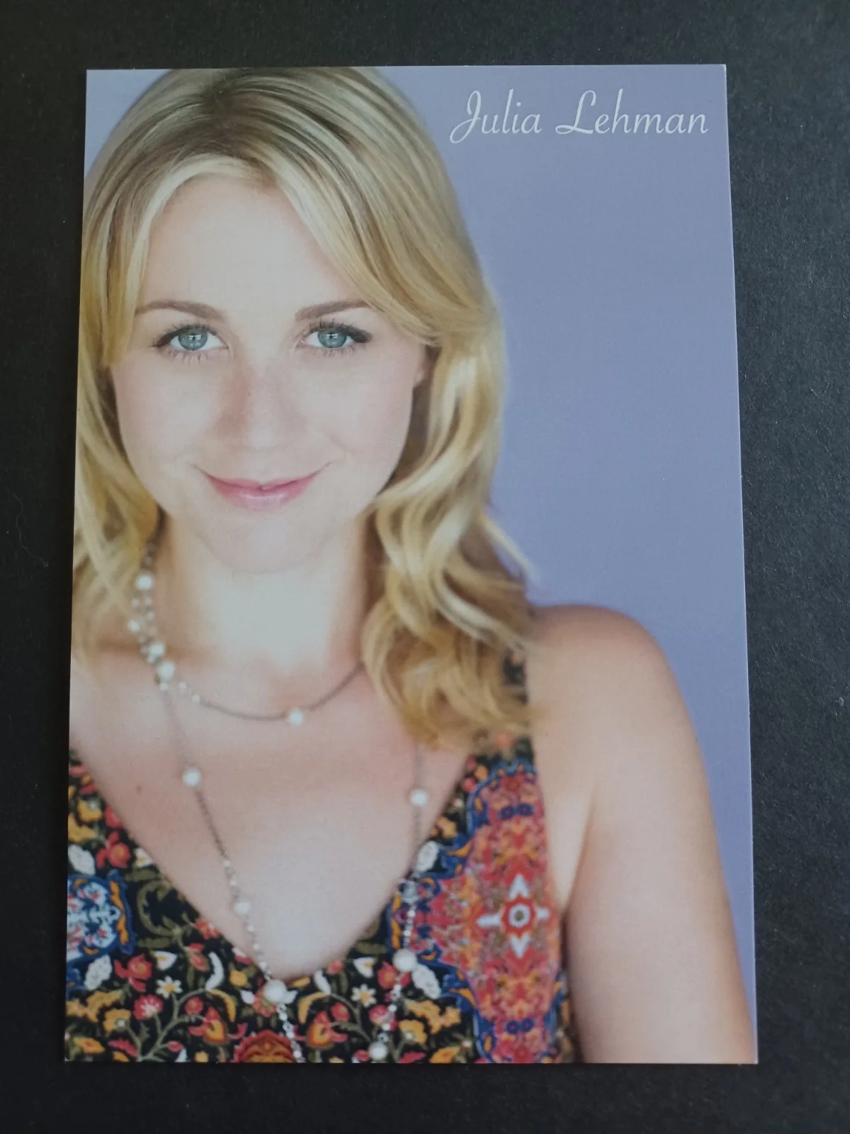 Julia Lehman Signed 4x6 Photo Card - The Pitt, Modern Family, Narcos: Mexico, изображение 2