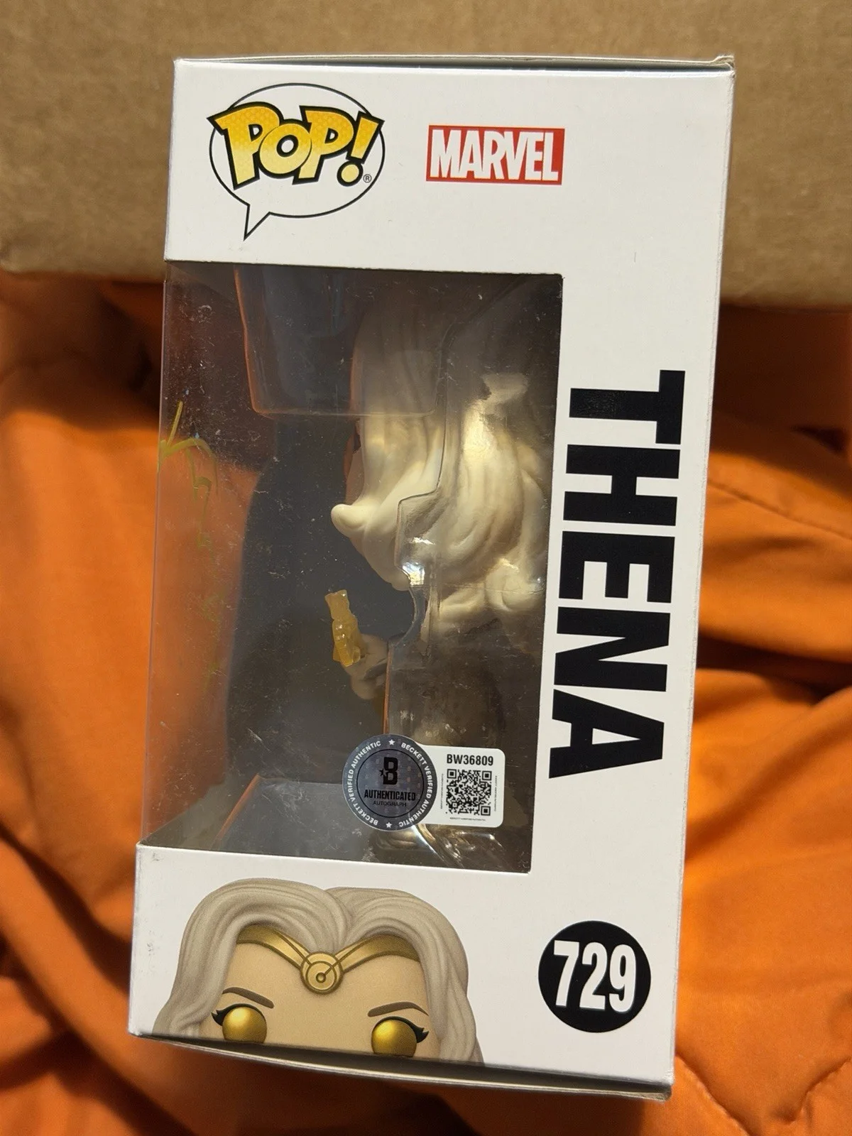 ANGELINA JOLIE — Angelina Jolie Eternals Signed Thena #729 Funko Pop MARVEL COMICS BECKETT COA, image 2