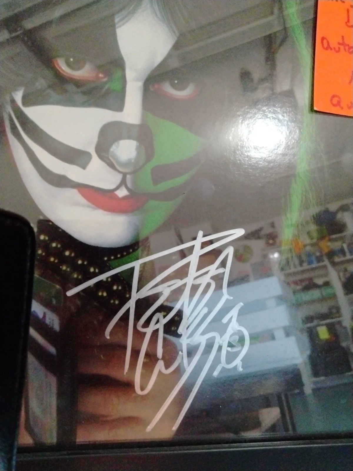 Peter Criss — Peter Criss *Catman!! Original KISS!!*-PSAS CERT SOLO ALBUM INSIDE GLASS FRAME, image 4