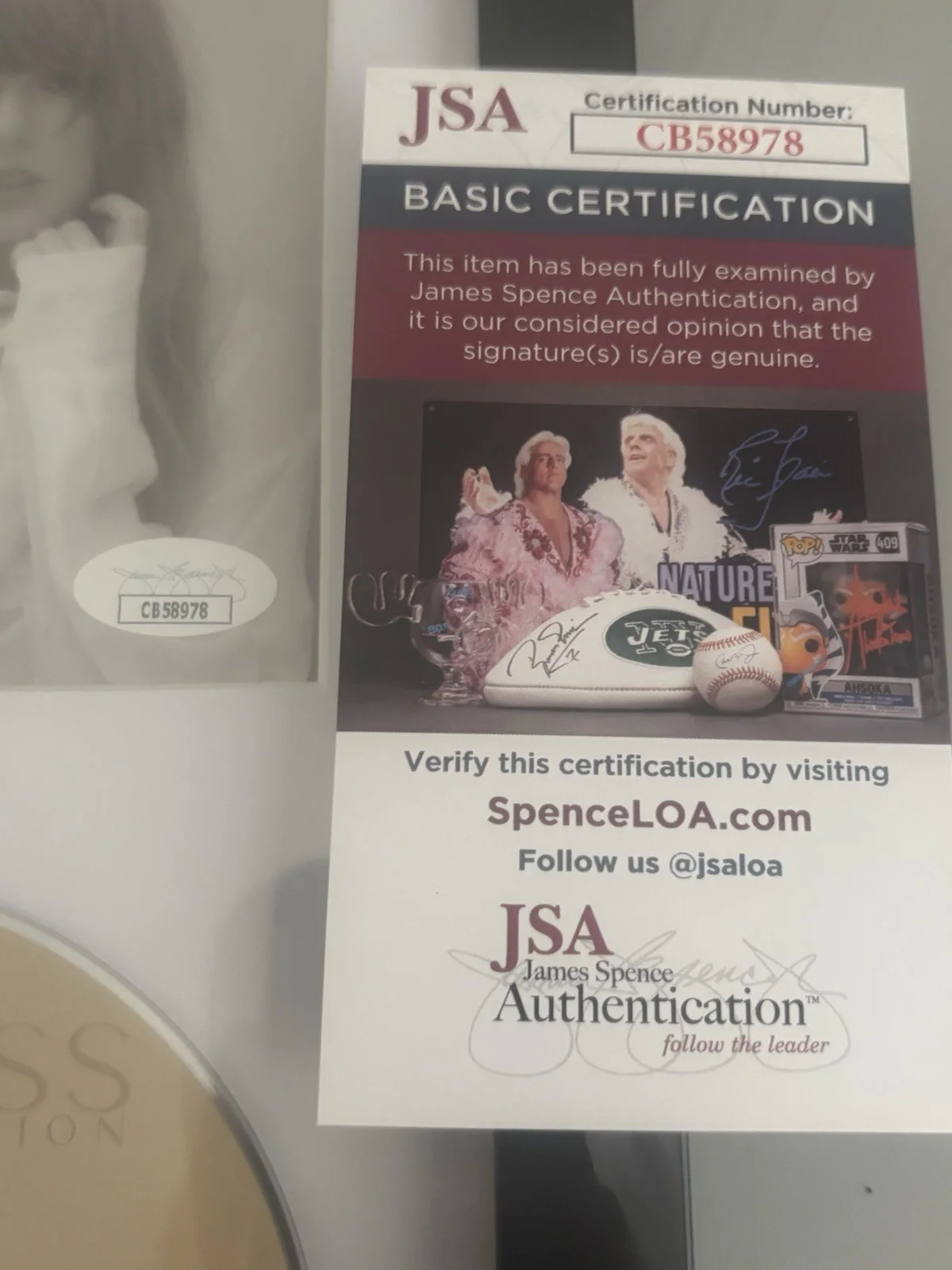 TAYLOR SWIFT SIGNED AUTOGRAPHED INSERT FRAMED WITH FEARLESS DISC RARE JSA COA, image 2