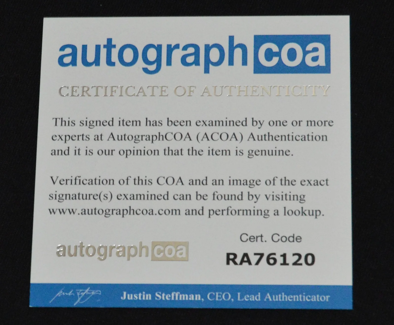 Sacha Baron Cohen — Sacha Baron Cohen Signed Borat Photo + INSCRIPTION Autograph Beckett ACOA COA, image 4