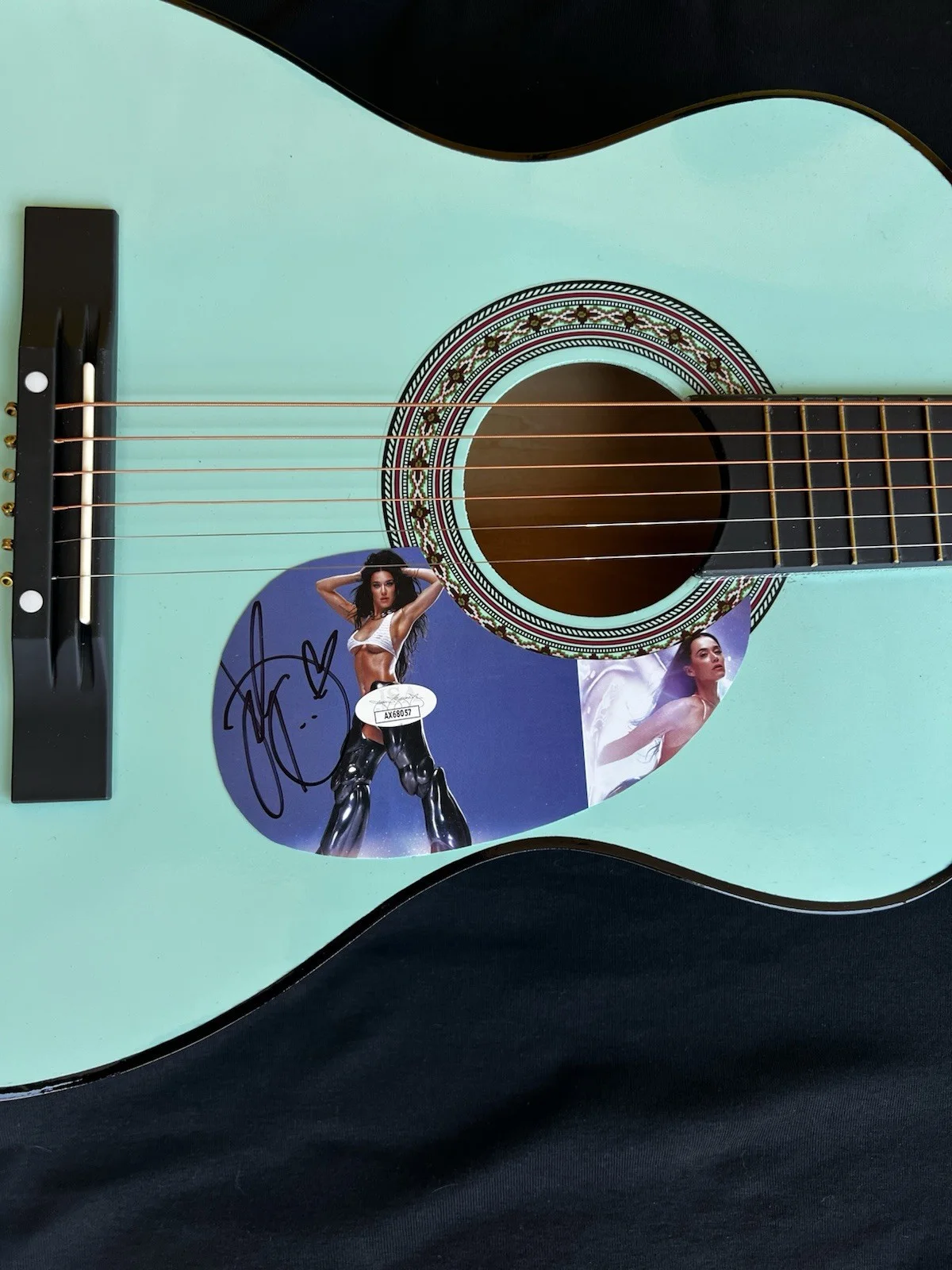 Katy Perry — Katy Perry Signed Autographed Full Size 38 Acoustic Guitar JSA Authentication, image 2