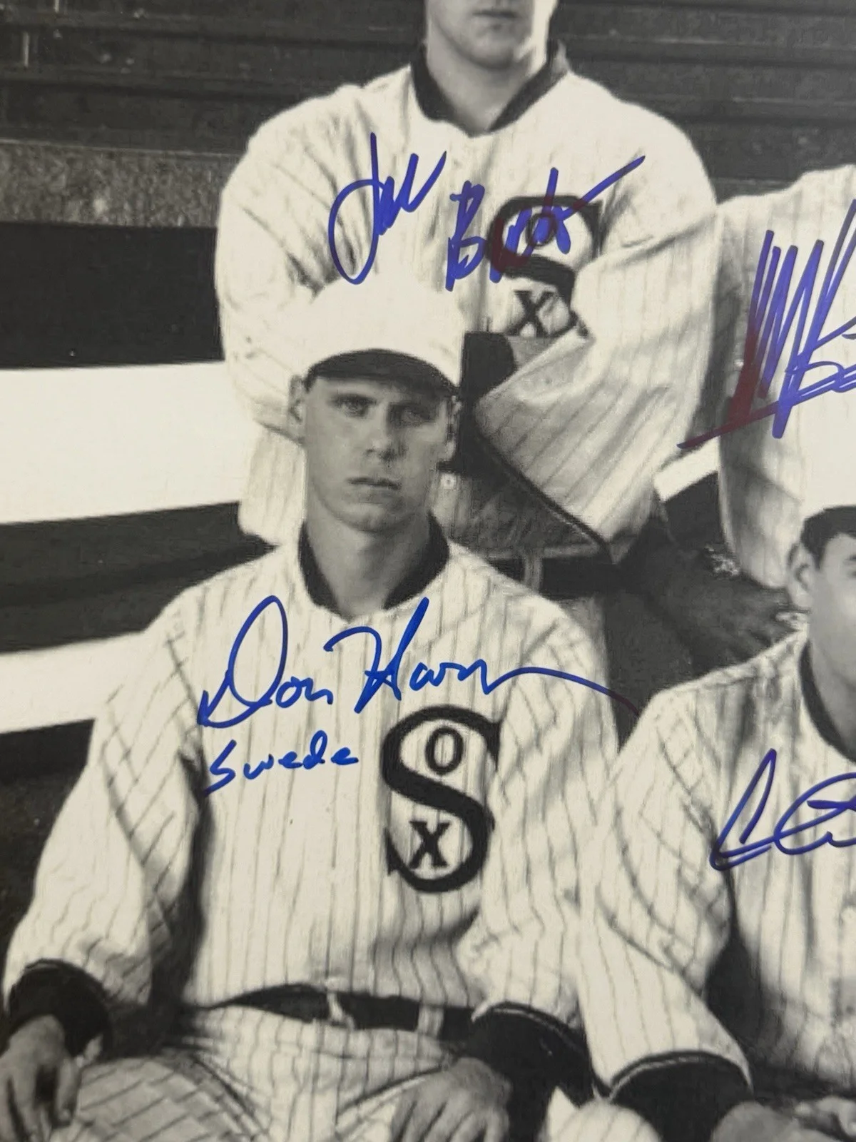 Charlie Sheen, John Cusack, Michael Rooker — Eight men out signed 16x20 SHEEN , Cusack , Rooker , DB Sweeney 4 Others JSA, изображение 2
