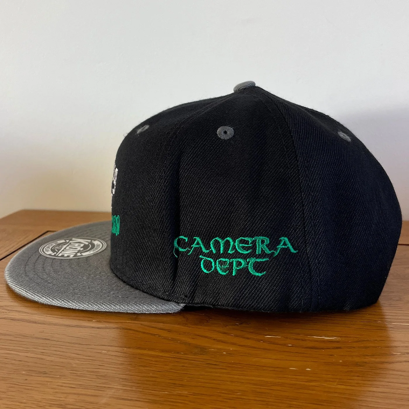 FINDING OHANA Cast & Crew Cap Hat OS Camera Dept Movie Netflix Production Gift, изображение 2