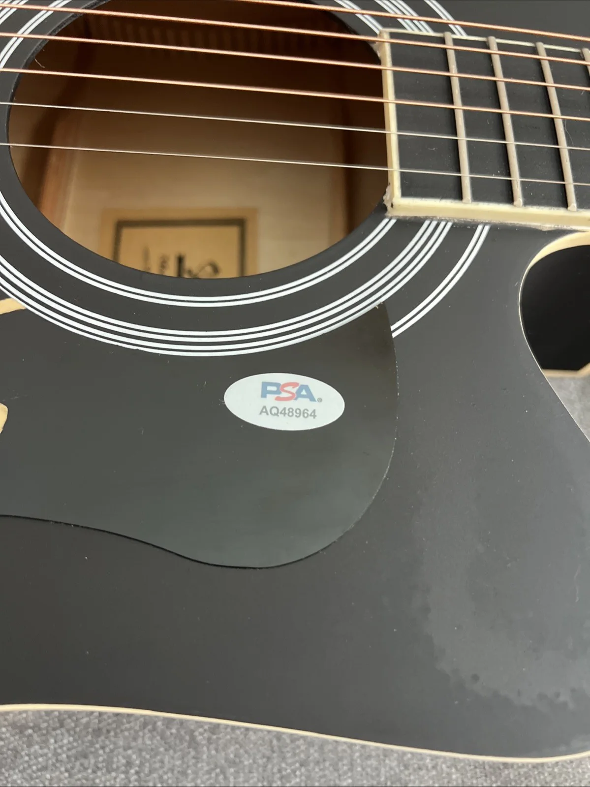 Sabrina Carpenter — Sabrina Carpenter Signed Autographed Full Size Acoustic Guitar PSA/DNA, изображение 4