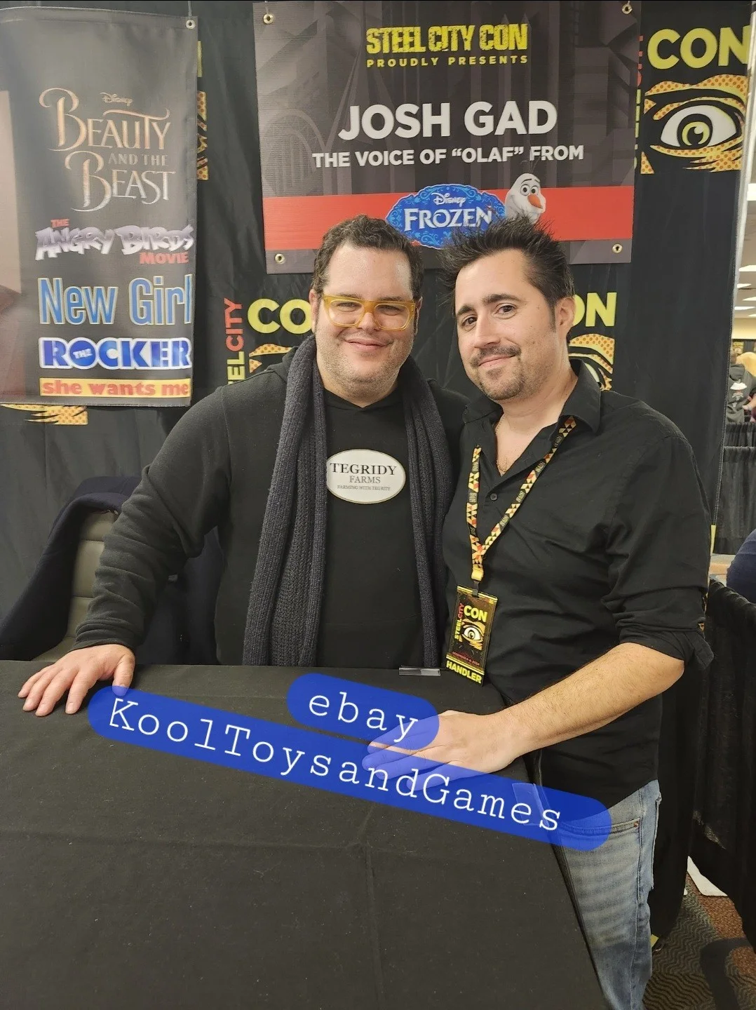 Josh Gad — Josh Gad Frozen Olaf Signed 11x14 Photo Beckett COA, image 2