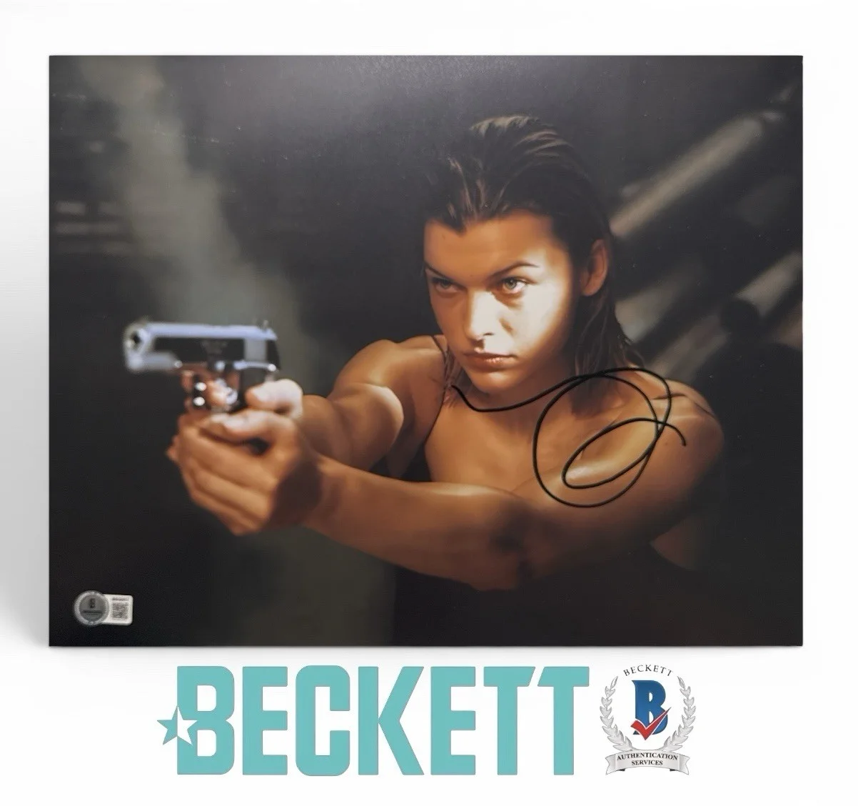 Milla Jovovich — Milla Jovovich Autograph Signed 11x14 Resident Evil Alice Photo Beckett COA