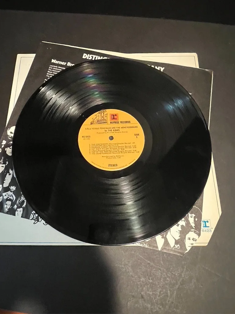 DAVE DAVIES Hand Signed THE KINKS PART ONE LOLA VERSUS POWERMAN LP, image 4